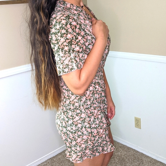 Floral romper - Picture 2 of 9